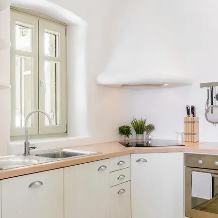 Ekavi Filizi - Seaside Just Outside Of 빌라